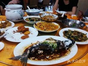 满桌菜图片,共享盛宴瞬间